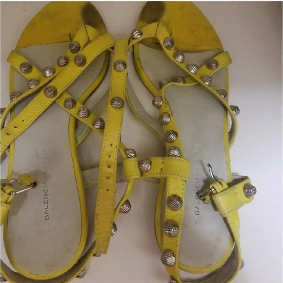 CLOSET CLOSING! LAST CHANCE Balenciaga studded sandals yellow - Picture 5 of 7